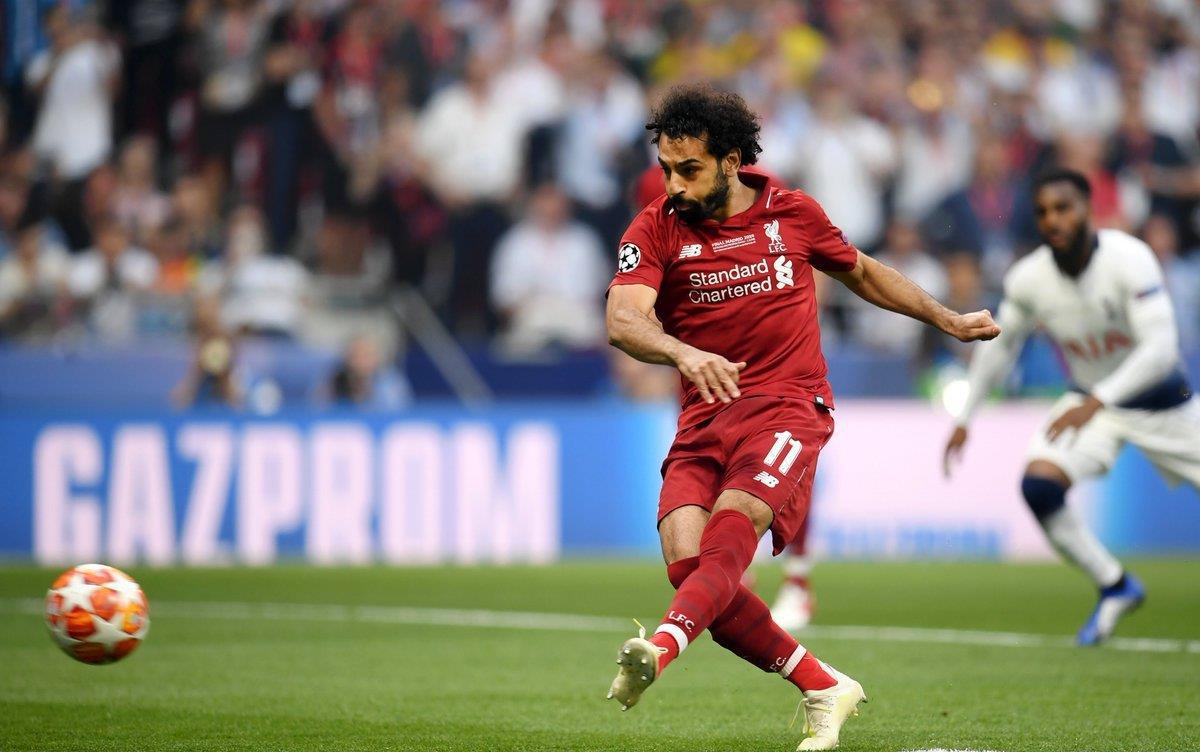 阿姆斯特丹市长：已对阿贾克斯球场燃放烟花一事展开调查